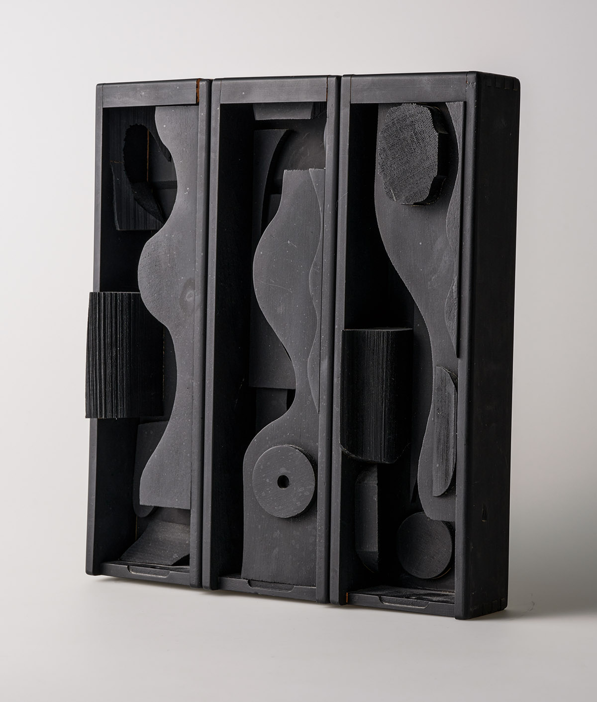 LOUISE NEVELSON Night Blossom.